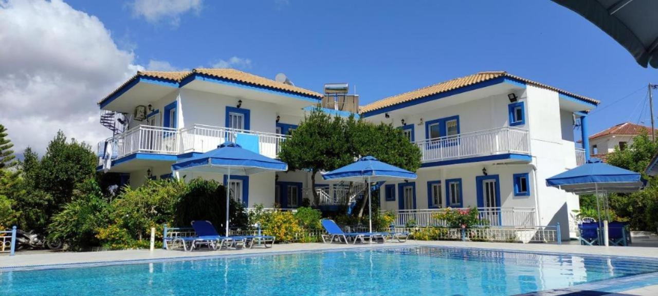 Blue White Apartments - Kefallonia Poolside Retreats 스파르티아 외부 사진