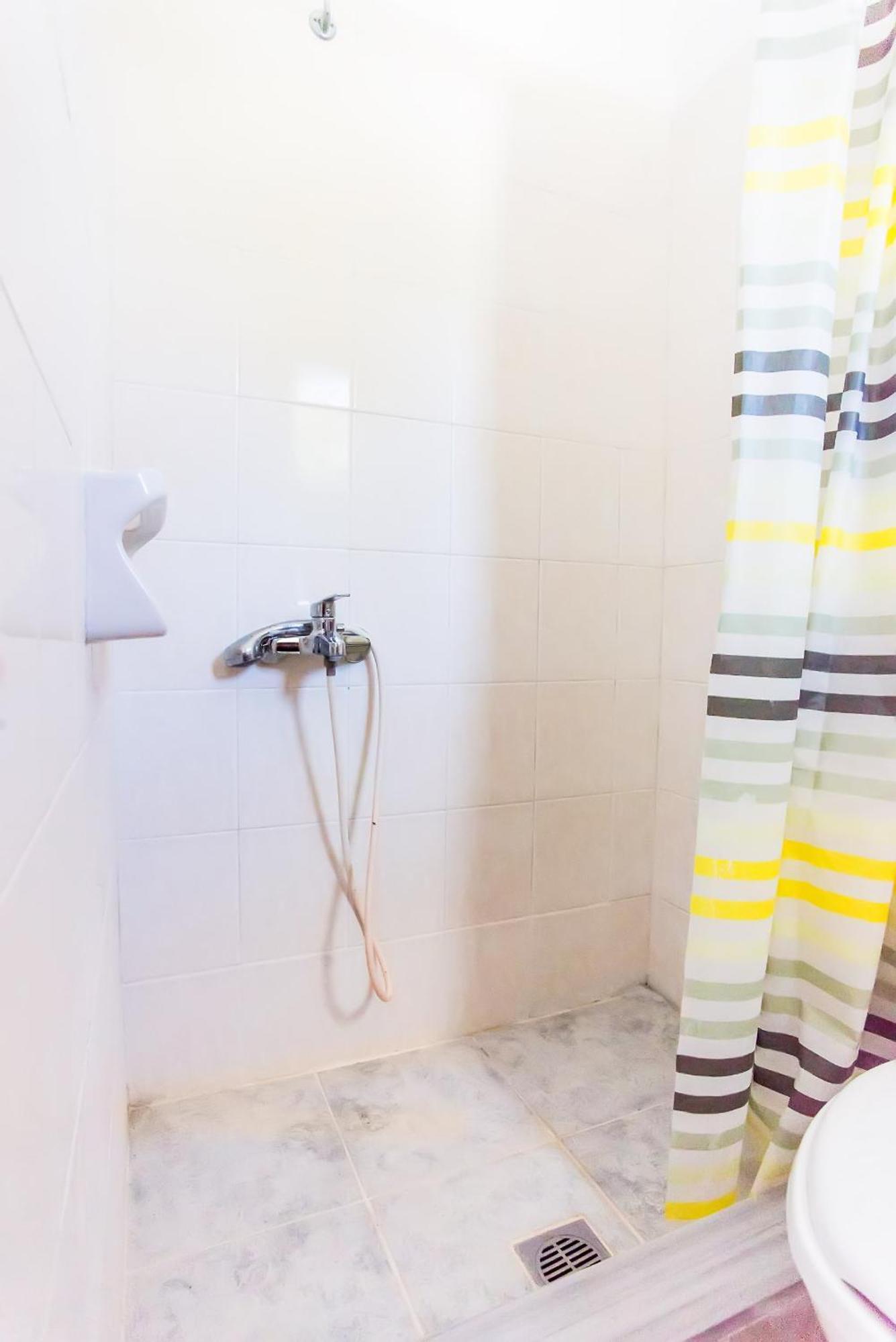 Blue White Apartments - Kefallonia Poolside Retreats 스파르티아 외부 사진
